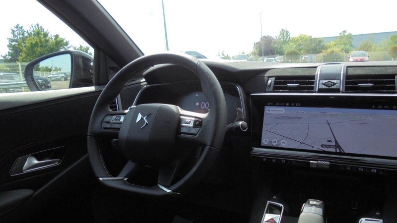 Photo 7 de l'offre de DS DS 7 BlueHDi 130 EAT8 Performance Line à 34398€ chez Carlyss automobiles Vitré