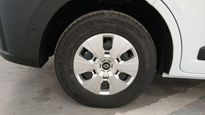 Photo 8 de l'offre de Renault Master VAN MASTER FGN TRAC 3T5 L3H2 BLUE DCI 150 EXTRA à 38097€ chez Carlyss automobiles Vitré