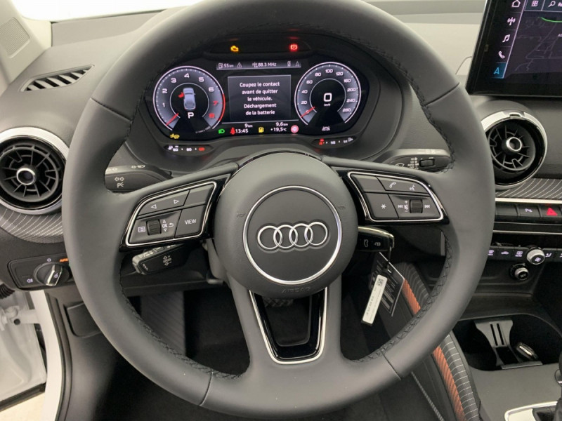 Photo 15 de l'offre de AUDI Q2 35 TFSI 150 S tronic 7 Design à 37098€ chez Carlyss automobiles Vitré