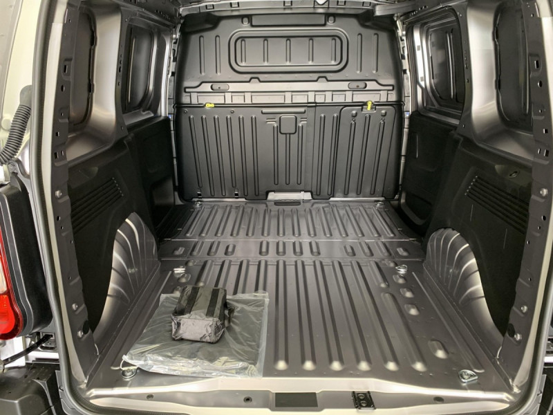 Photo 5 de l'offre de CITROEN BERLINGO VAN TAILLE M 650KG BLUEHDI 130 S&S EAT8 à 23337€ chez Carlyss automobiles Vitré