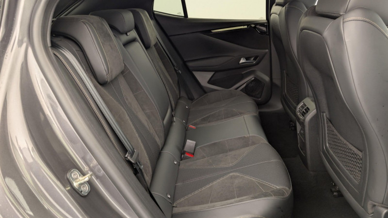 Photo 10 de l'offre de DS DS4 BlueHDi 130 EAT8 Etoile - Alcantara à 28264€ chez Carlyss automobiles Vitré