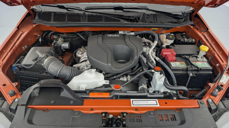 Photo 20 de l'offre de ISUZU D-MAX N60 CREW CAB 1.9 164 CH 4X4 BVA F à 50597€ chez Carlyss automobiles Vitré