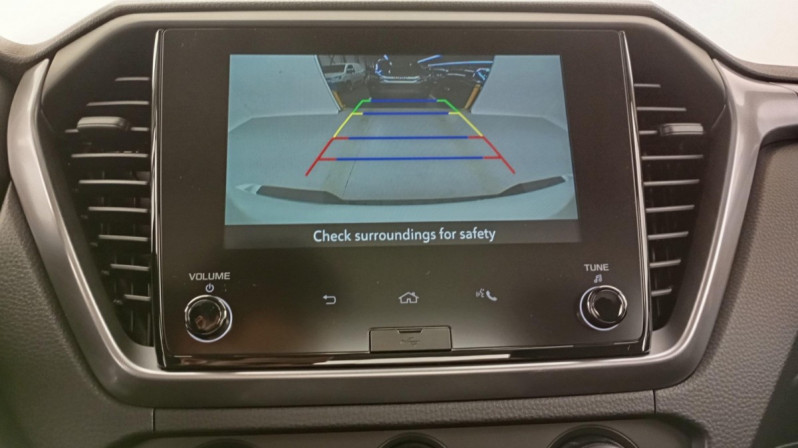 Photo 14 de l'offre de ISUZU D-MAX 1.9 4X4 SPACE CAB N60 B.B+  AT à 40609€ chez Carlyss automobiles Vitré