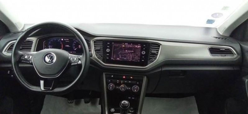 Photo 13 de l'offre de VOLKSWAGEN T-roc T-Roc 1.0 TSI 115 Start/Stop BVM6 Lounge à 21198€ chez Carlyss automobiles Vitré