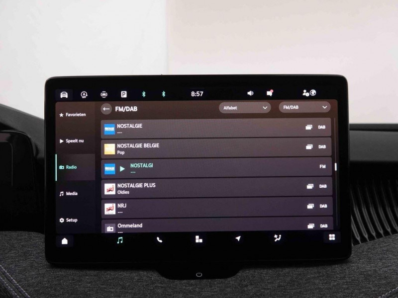 Photo 13 de l'offre de SKODA Superb 1.5 TSi MHEV 150 DSG Combi Selection à 35098€ chez Carlyss automobiles Vitré