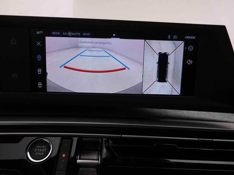 Photo 15 de l'offre de PEUGEOT 5008 Hybrid 145 e-DCS6 Allure à 37335€ chez Carlyss automobiles Vitré