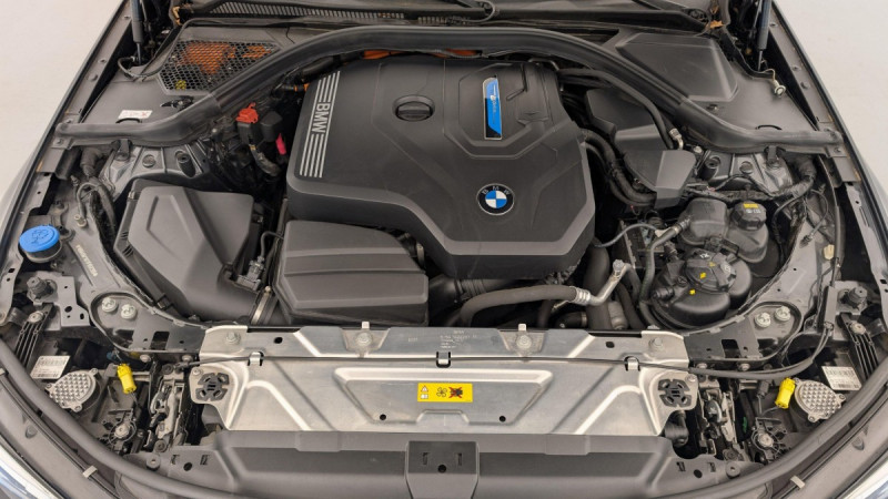 Photo 23 de l'offre de BMW Serie 3 Touring G21 Touring 330e xDrive 292 ch BVA8 M Sport à 31043€ chez Carlyss automobiles Vitré
