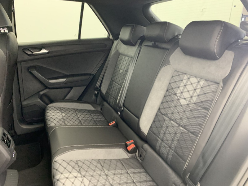 Photo 20 de l'offre de VOLKSWAGEN T-roc 2.0 TDI 150 Start/Stop DSG7 R-Line Edition à 35998€ chez Carlyss automobiles Vitré