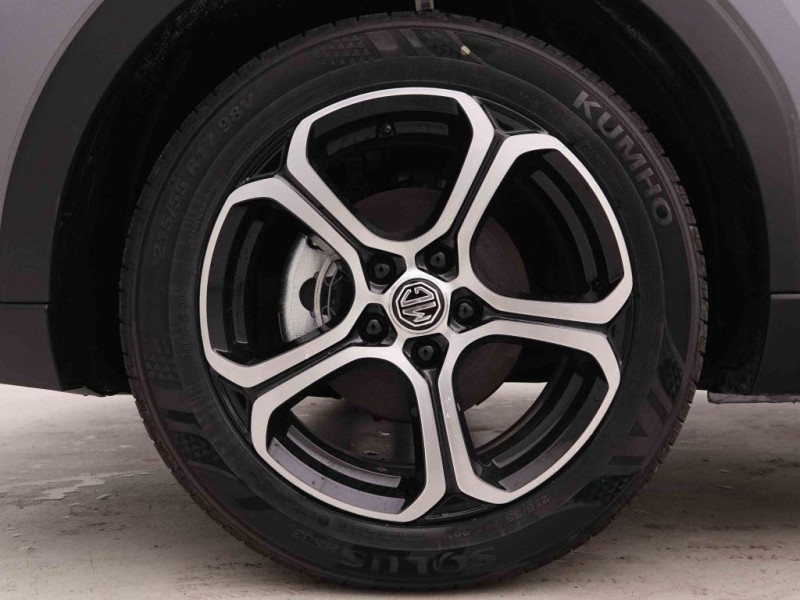 Photo 35 de l'offre de MG Motor ZS 1.5i 115 Comfort à 23498€ chez Carlyss automobiles Vitré