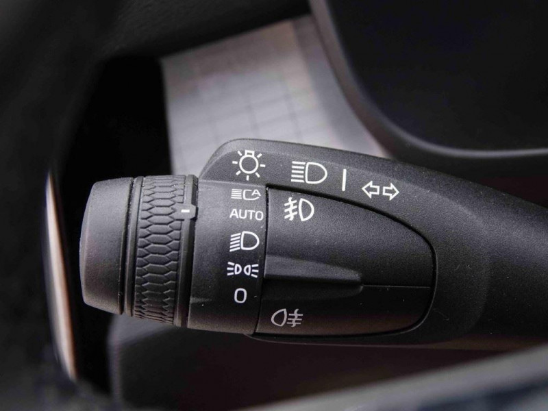 Photo 19 de l'offre de VOLVO XC40 1.5 T4 Recharge 211 PHEV Inscription à 31702€ chez Carlyss automobiles Vitré