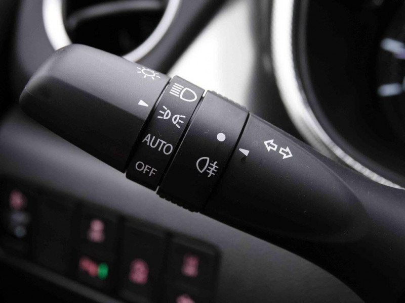 Photo 16 de l'offre de SUZUKI Vitara 1.4i MHEV GLX à 25954€ chez Carlyss automobiles Vitré