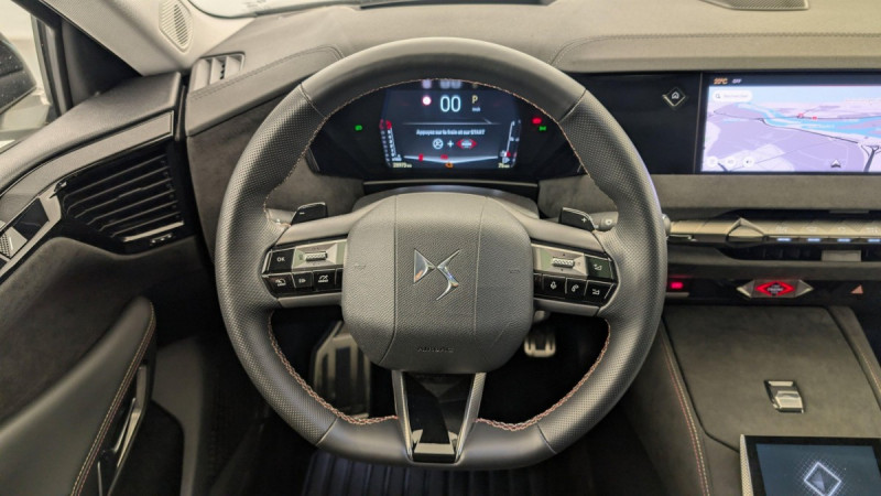 Photo 14 de l'offre de DS DS4 PureTech 130 EAT8 Performance Line+ à 24519€ chez Carlyss automobiles Vitré