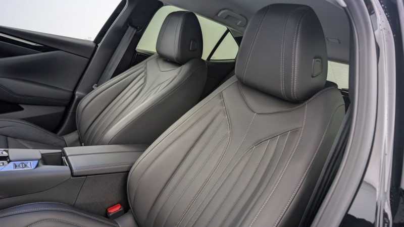 Photo 16 de l'offre de DS DS4 PureTech 130 EAT8 Rivoli à 21643€ chez Carlyss automobiles Vitré