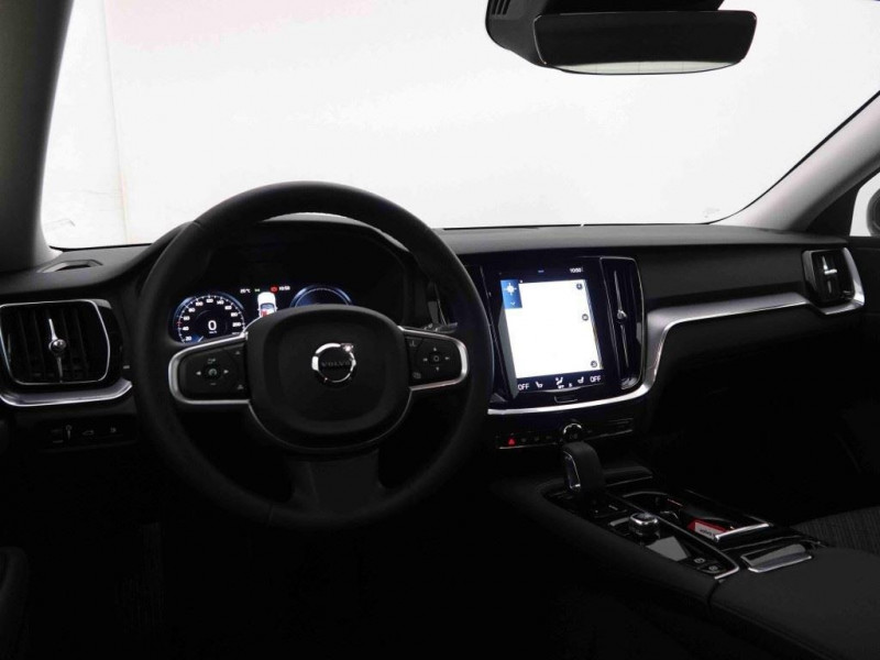 Photo 7 de l'offre de VOLVO V60 T6 AWD Recharge Inscription à 38155€ chez Carlyss automobiles Vitré