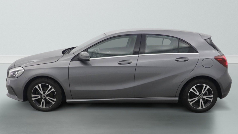 Photo 3 de l'offre de MERCEDES-BENZ CLASSE A BUSINESS CLASSE A 160 D 7G-DCT BUSINESS EDITION à 20598€ chez Carlyss automobiles Vitré