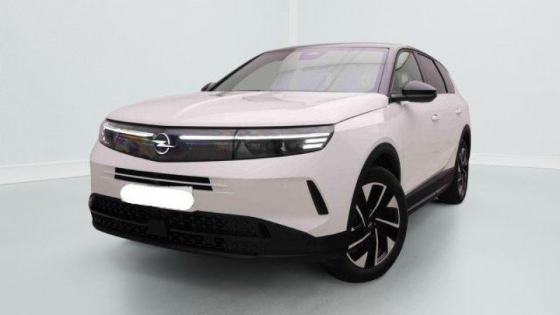 Photo 1 de l'offre de OPEL Grandland 1.2 T Hybrid 145 GS à 35398€ chez Carlyss automobiles Vitré