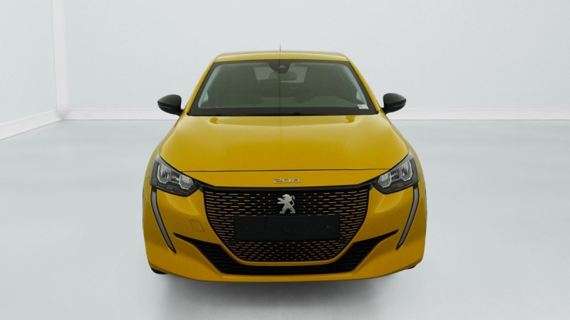 Photo 2 de l'offre de PEUGEOT 208 ELECTRIQUE 50 KWH 136CH ALLURE à 18123€ chez Carlyss automobiles Vitré