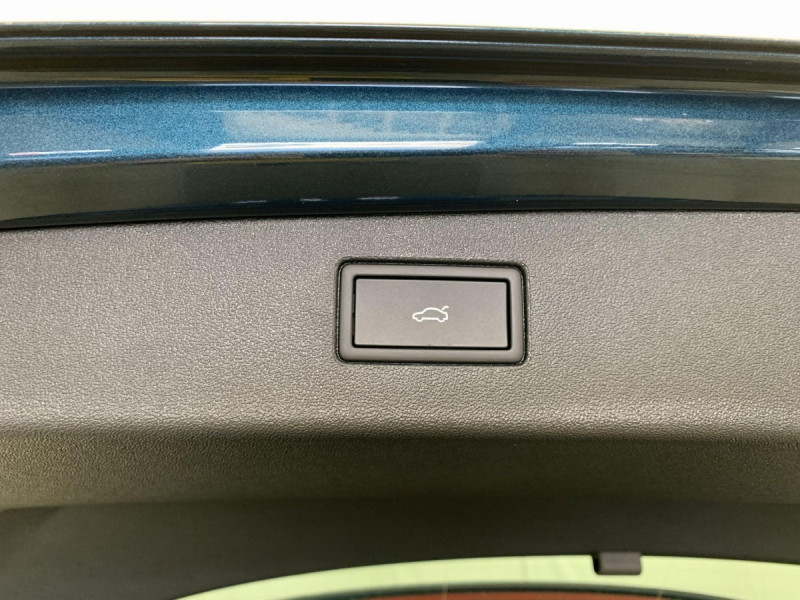 Photo 15 de l'offre de VOLKSWAGEN TIGUAN NOUVEAU 1.5 eTSI 150CV DSG7 LIFE PLUS à 37998€ chez Carlyss automobiles Vitré