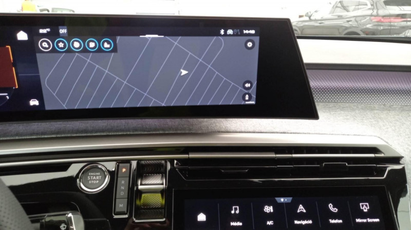 Photo 8 de l'offre de PEUGEOT 3008 Hybrid 136 e-DCS6 GT à 33898€ chez Carlyss automobiles Vitré