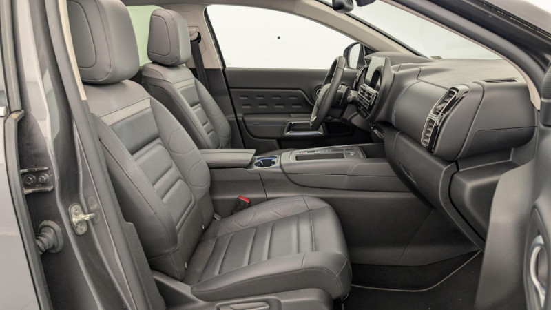 Photo 9 de l'offre de CITROEN C5 Aircross HYBRIDE RECHARGEABLE 225 E-EAT8 SHINE PACK à 25020€ chez Carlyss automobiles Vitré