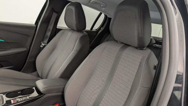 Photo 16 de l'offre de PEUGEOT 208 PureTech 100 S&S BVM6 Allure à 16293€ chez Carlyss automobiles Vitré