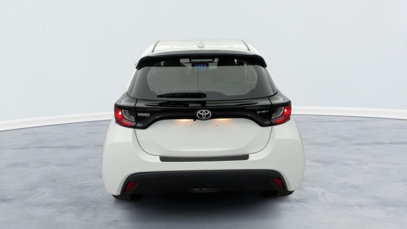 Photo 6 de l'offre de TOYOTA YARIS HYBRIDE 116h Dynamic à 20998€ chez Carlyss automobiles Vitré