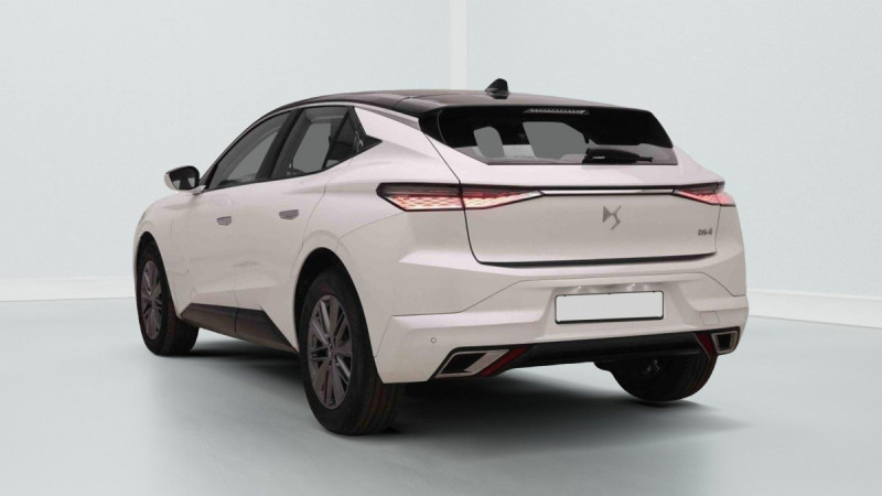 Photo 4 de l'offre de DS DS4 1.2 T 130 EAT8 Bastille à 24198€ chez Carlyss automobiles Vitré