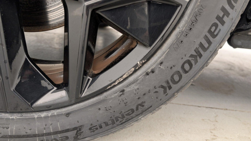 Photo 29 de l'offre de DS DS4 PureTech 130 EAT8 Performance Line+ à 22811€ chez Carlyss automobiles Vitré