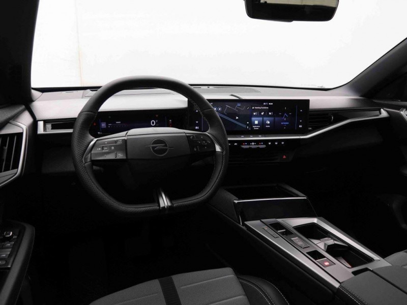 Photo 8 de l'offre de OPEL Grandland 1.2 T Hybrid 145 GS à 35898€ chez Carlyss automobiles Vitré