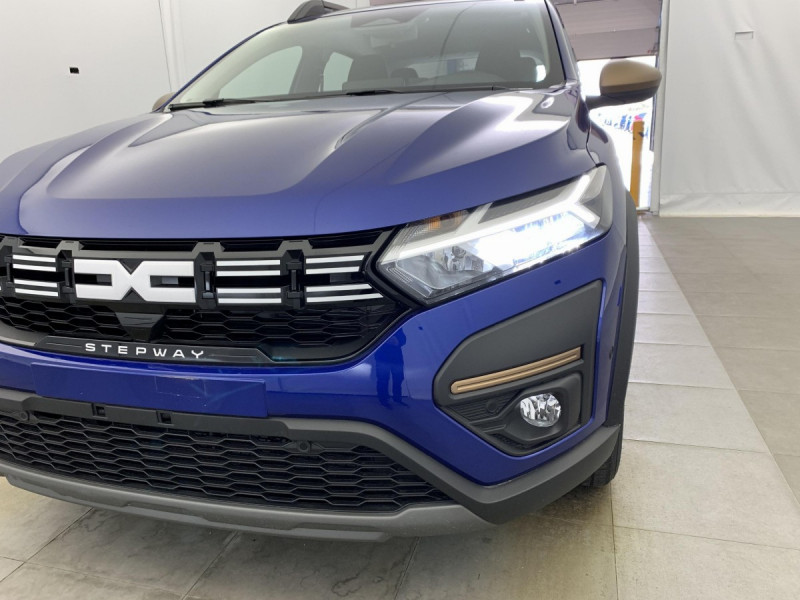 Photo 20 de l'offre de DACIA Sandero ECO-G 100 GSR2 Stepway Extreme + à 17998€ chez Carlyss automobiles Vitré