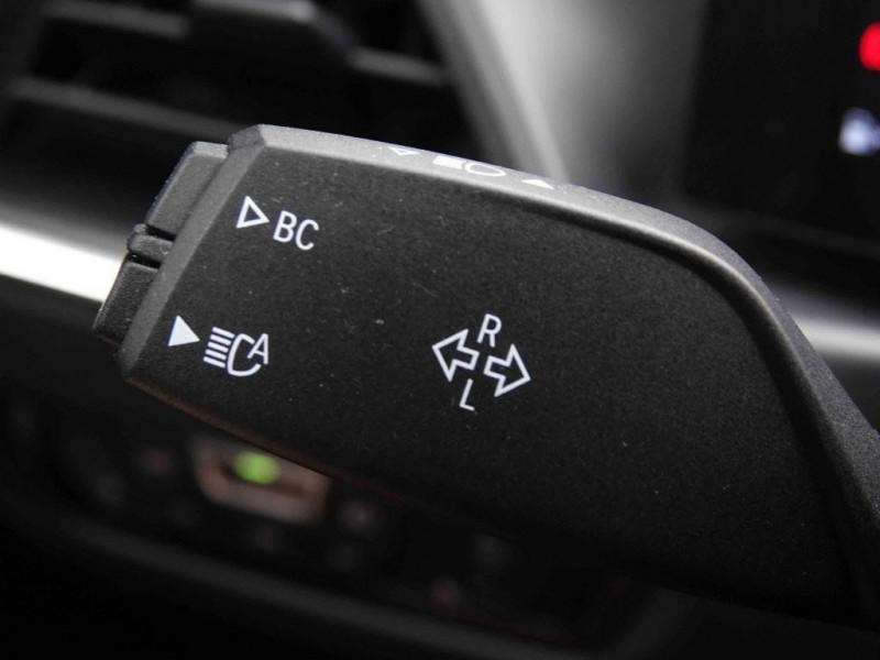 Photo 15 de l'offre de Bmw 3 320dA 190 MHEV Touring M Sport à 44901€ chez Carlyss automobiles Vitré