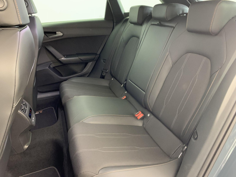 Photo 20 de l'offre de Cupra LEON Sportstourer eHybrid 204 ch DSG6 V à 33998€ chez Carlyss automobiles Vitré