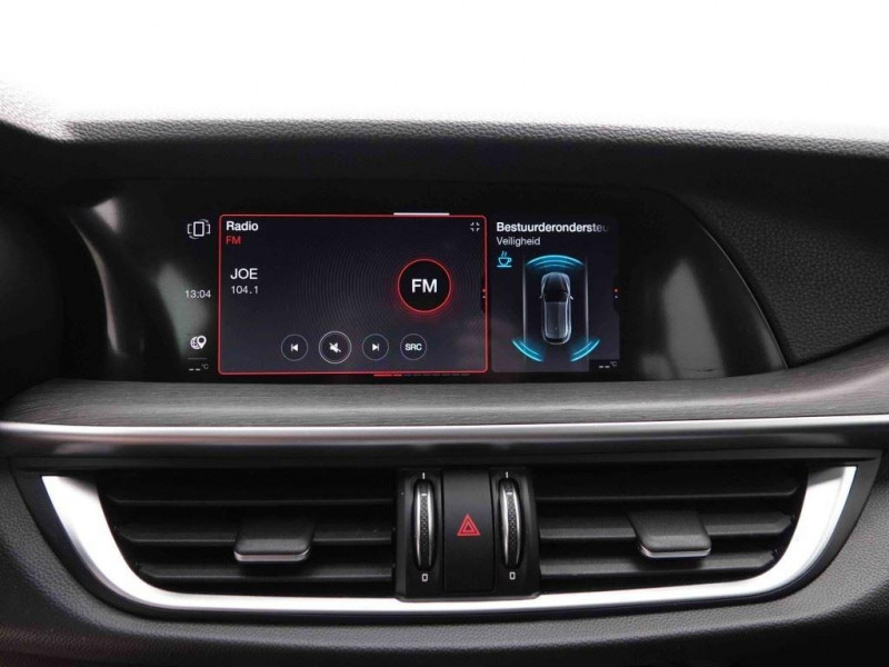 Photo 10 de l'offre de ALFA ROMEO Stelvio 2.0 Turbo AT8 Q4 Ti à 36152€ chez Carlyss automobiles Vitré