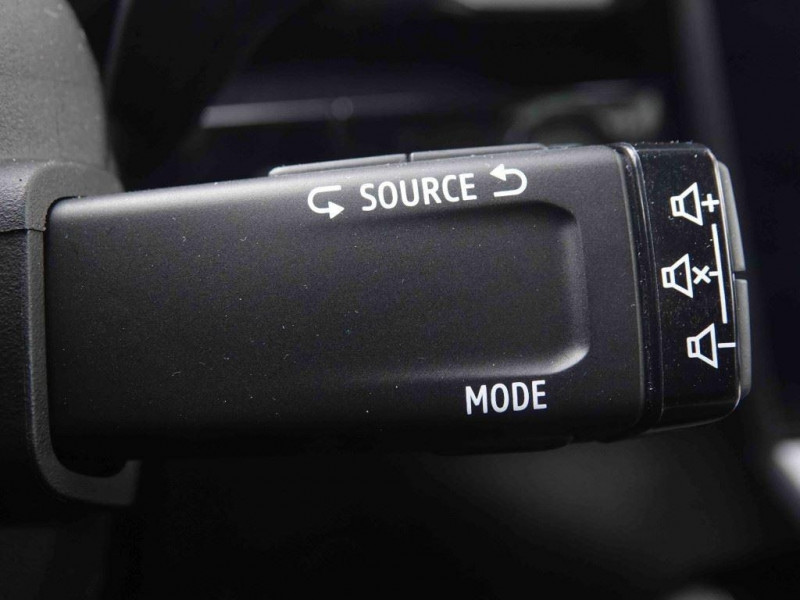 Photo 24 de l'offre de RENAULT Espace E-TECH 200 Full Hybrid 7PL Techno à 39898€ chez Carlyss automobiles Vitré