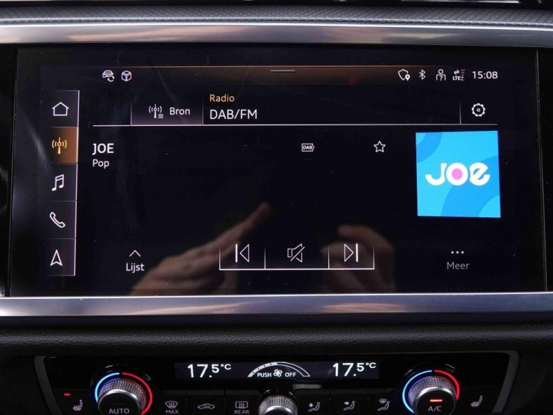 Photo 10 de l'offre de AUDI Q3 45 TFSie PHEV S-Line à 37142€ chez Carlyss automobiles Vitré