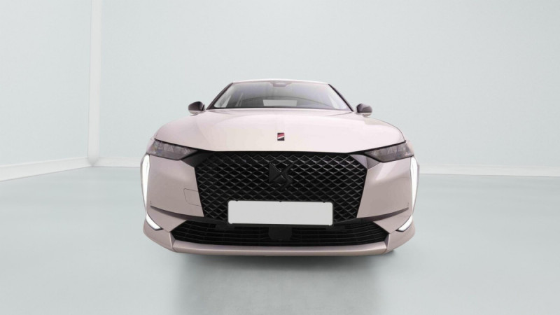 Photo 2 de l'offre de DS DS4 1.2 T 130 EAT8 Performance Line à 26198€ chez Carlyss automobiles Vitré