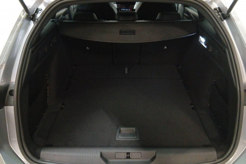 Photo 11 de l'offre de PEUGEOT 308 SW BlueHDi 130ch S&S EAT8 GT à 26398€ chez Carlyss automobiles Vitré