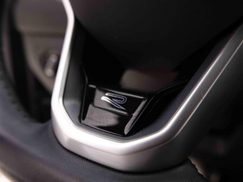 Photo 19 de l'offre de VOLKSWAGEN Tiguan Allspace 2.0 Tdi 150 DSG 4-Motion R-Line 7pl +Navi Discover Pro à 46365€ chez Carlyss automobiles Vitré