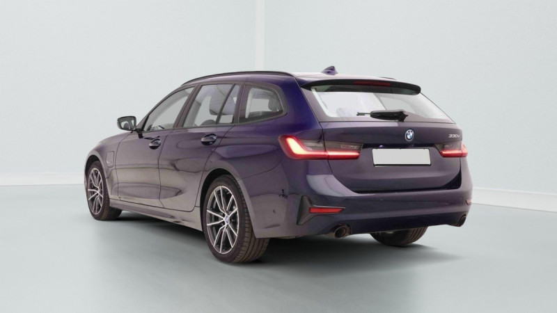 Photo 3 de l'offre de Bmw 3 330e 292 PHEV Touring Sport à 37093€ chez Carlyss automobiles Vitré