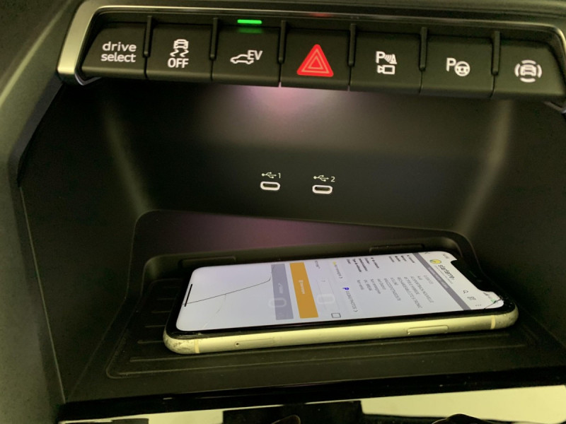 Photo 19 de l'offre de AUDI A3 SPORTBACK NOUVELLE 45 TFSI E HYBRIDE RECHARGEABLE 272 S TRONIC 6 S LINE à 45498€ chez Carlyss automobiles Vitré