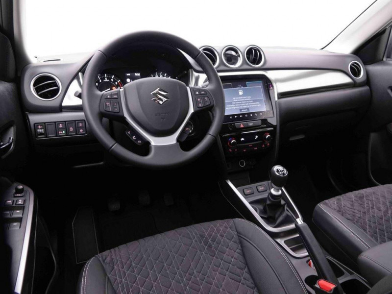 Photo 6 de l'offre de SUZUKI Vitara 1.4i MHEV GLX à 25954€ chez Carlyss automobiles Vitré
