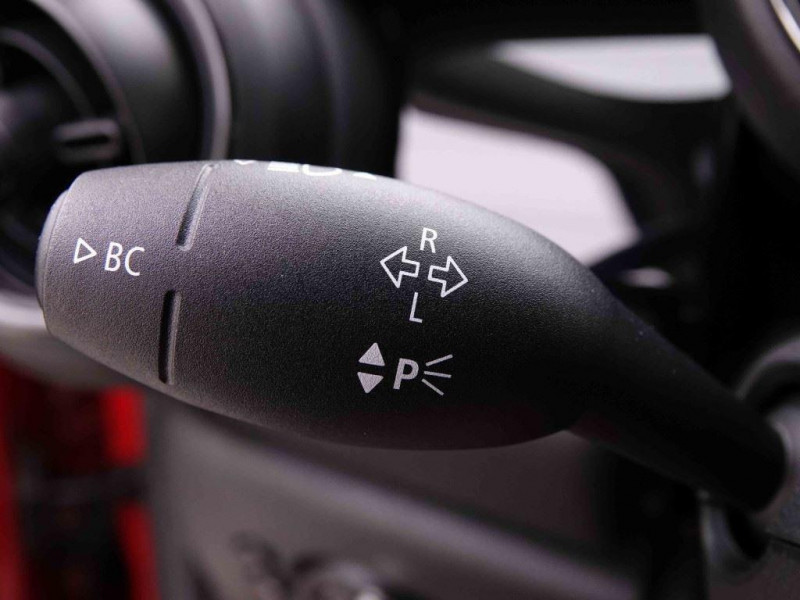 Photo 14 de l'offre de MINI One 1.5i Classic Trim à 21204€ chez Carlyss automobiles Vitré