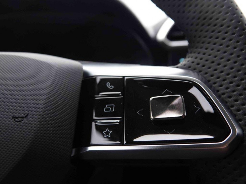 Photo 25 de l'offre de MG Motor ZS 1.5i 115 Comfort à 23006€ chez Carlyss automobiles Vitré