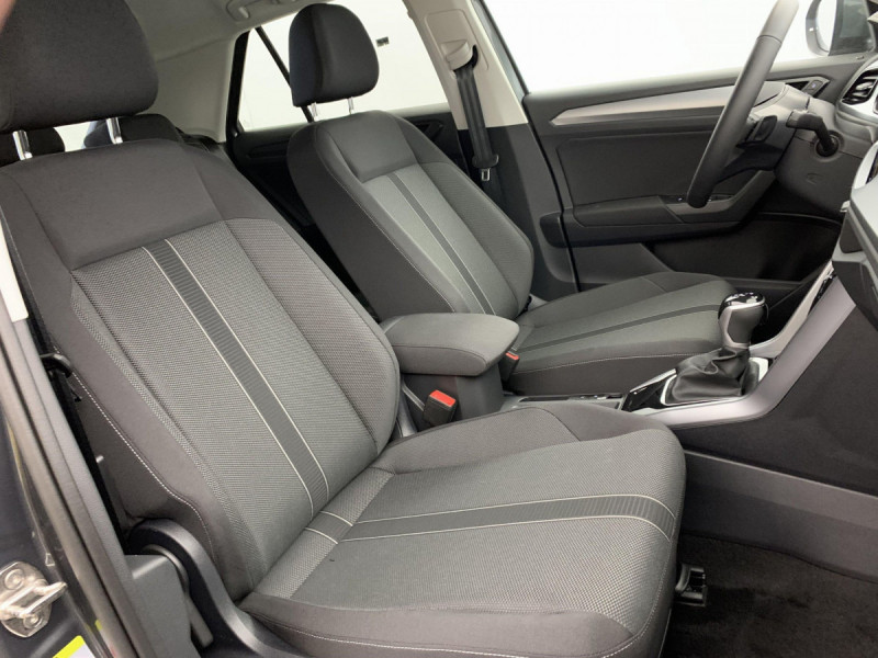 Photo 9 de l'offre de VOLKSWAGEN T-roc 2.0 TDI 150 Start/Stop DSG7 Life Plus à 32998€ chez Carlyss automobiles Vitré
