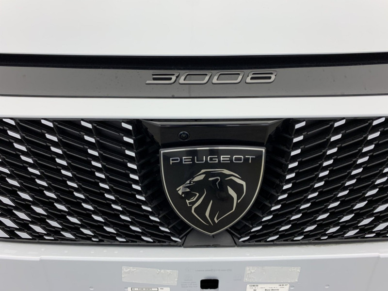 Photo 19 de l'offre de PEUGEOT 3008 Hybrid 145 e-DCS6 GT à 34998€ chez Carlyss automobiles Vitré