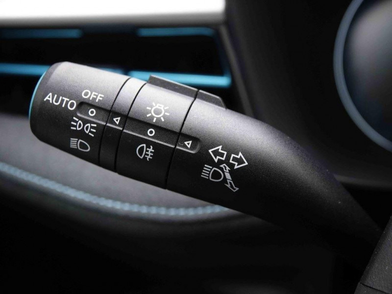 Photo 6 de l'offre de MG Motor MG5 61 kWh Long Range 400km WLTP Luxury à 26898€ chez Carlyss automobiles Vitré