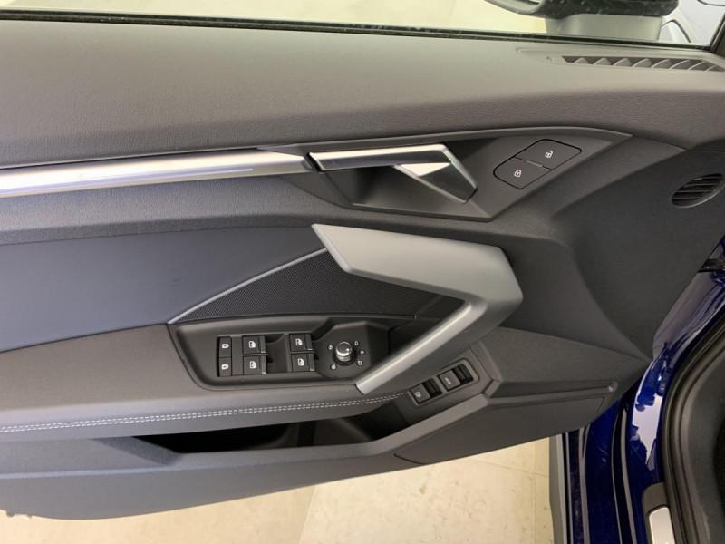 Photo 28 de l'offre de AUDI A3 SPORTBACK NOUVELLE 45 TFSI E HYBRIDE RECHARGEABLE 272 S TRONIC 6 S LINE à 43998€ chez Carlyss automobiles Vitré