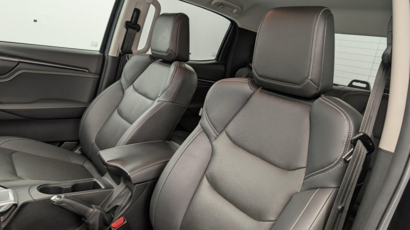 Photo 15 de l'offre de ISUZU D-MAX N60 CREW CAB 1.9 164 CH 4X4 BVA F à 44998€ chez Carlyss automobiles Vitré