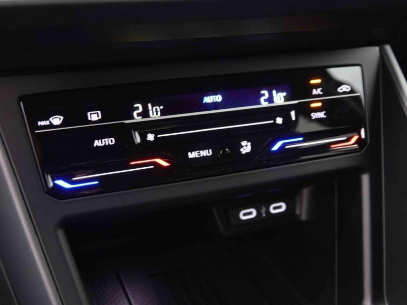 Photo 7 de l'offre de Volkswagen Taigo 1.0 TSi 115 R-Line à 27998€ chez Carlyss automobiles Vitré