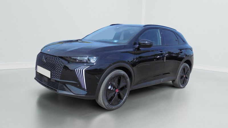 Photo 1 de l'offre de DS DS 7 BlueHDi 130 EAT8 Performance Line à 34398€ chez Carlyss automobiles Vitré